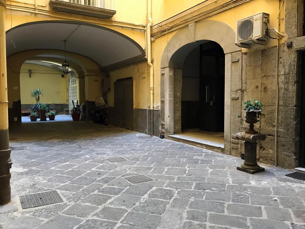 Appartement Casa Del Plebiscito à Naples Extérieur photo